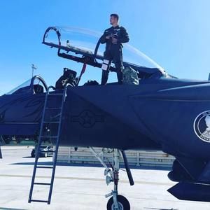 Meet your Posher, Jake